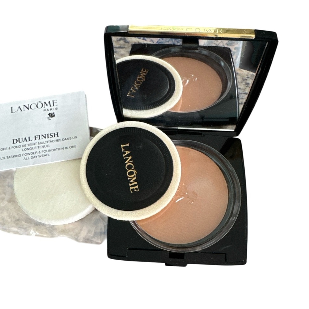 LANCOME DUAL FINISH POWDER FOUNDATION ALL DAY WEAR - Picture 4 of 5